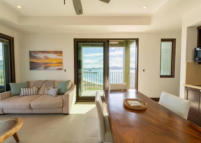360 Splendor 104b-ocean View Condo-breakfast *